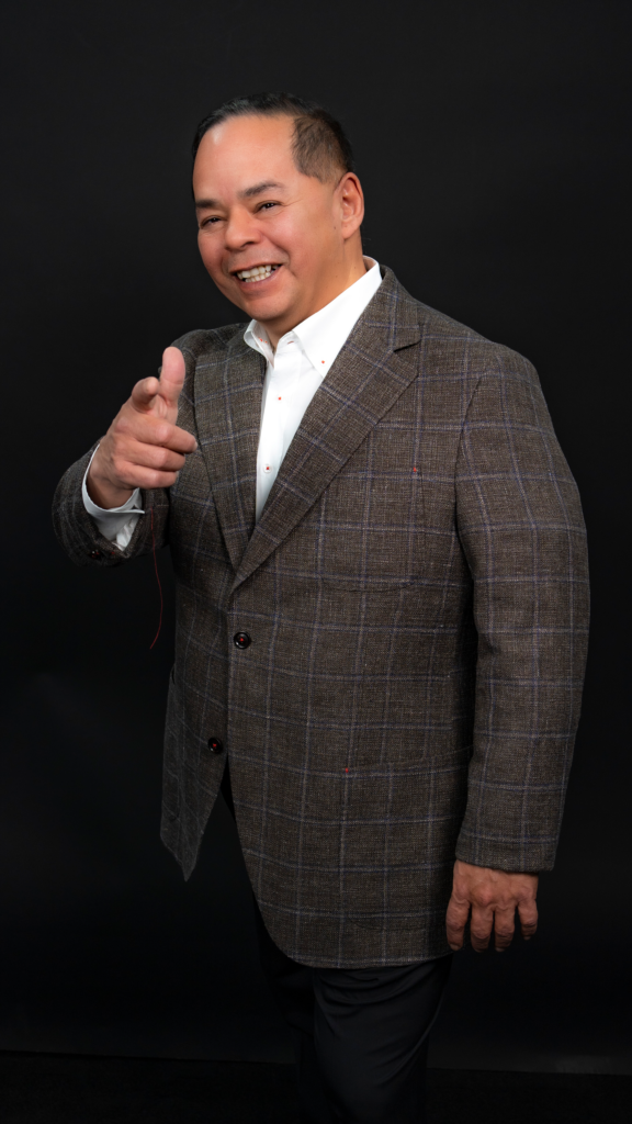 Antonio Melo, autor del libro Día 1 y mentor en mentalidad emprendedora y negocios